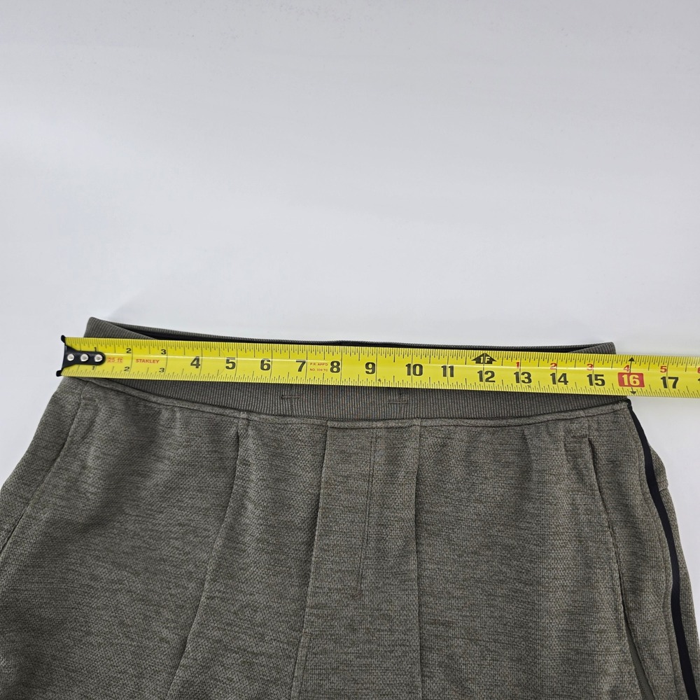 Lululemon Men's License To Train Shorts Size L Heathered Dark Olive, Lined 7" - Picture 10 of 11